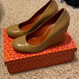 Tory Burch Wedges - size 9